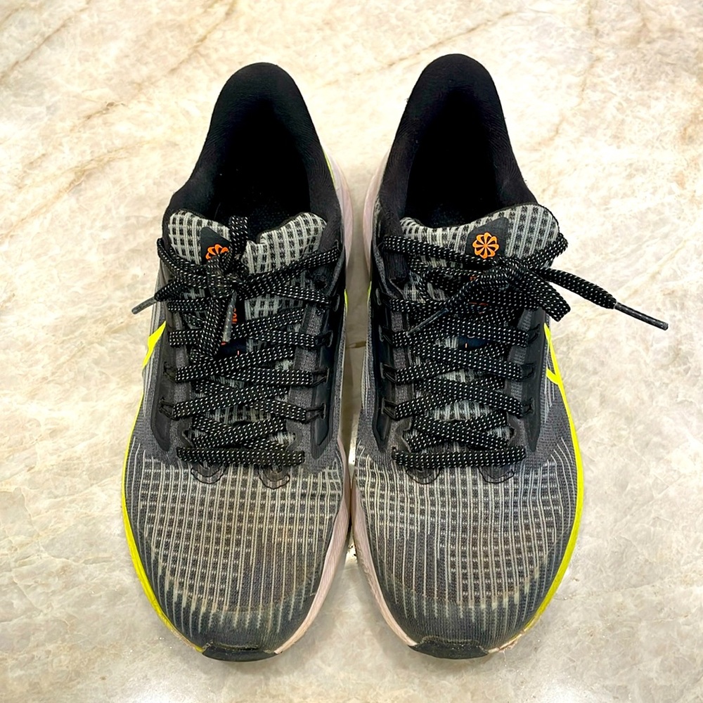 Nike Air Zoom Pegasus 39 Big Kids' Road Running Shoes Size 4.5